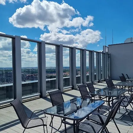 Jbhotels Comfort Hanza Tower Apartamento 4*